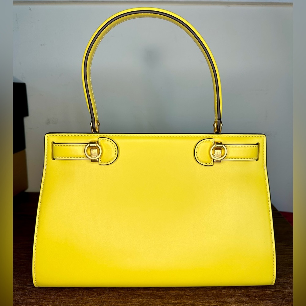 Tory Burch Small Lee Radziwill Bag in Electric Yellow - Picture 3 of 12